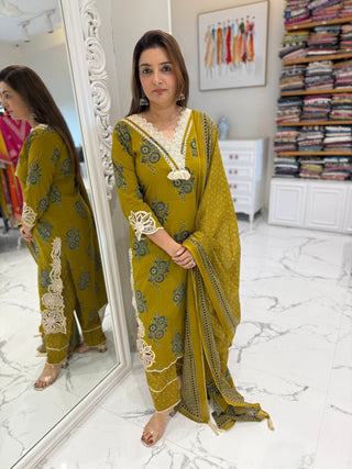 Kalamkari Cut Work Set - Preetibora