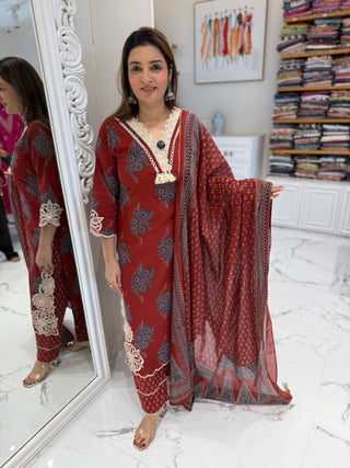 Kalamkari Cut Work Set - Preetibora