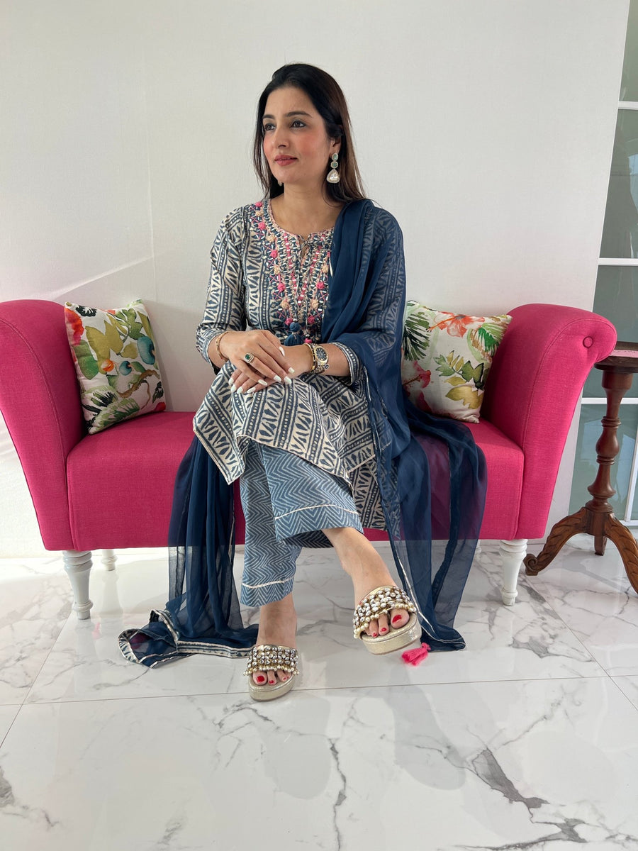 Mirror Work Suit Set with Contrasting Embroidery Preetibora