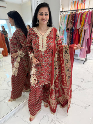 Rekha Cut Work Set