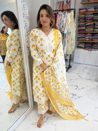 Kriti Suit Set