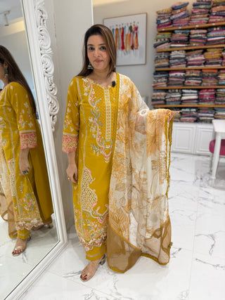 Ayesha Suit Set