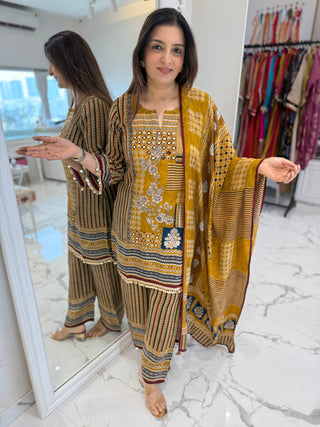 Kashish Suit Set