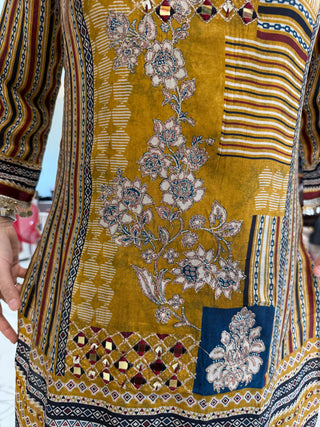 Kashish Suit Set