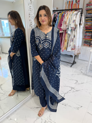 Jasmine Bandhej Set