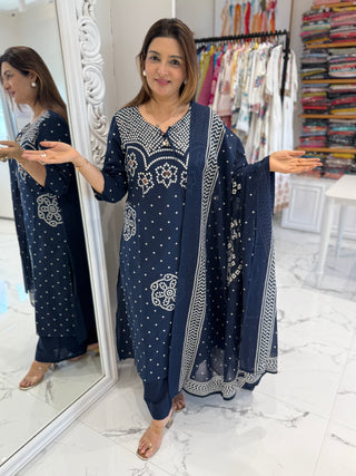 Jasmine Bandhej Set
