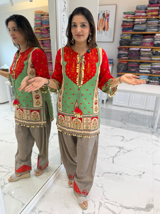 Vanya Floral Farshi Set