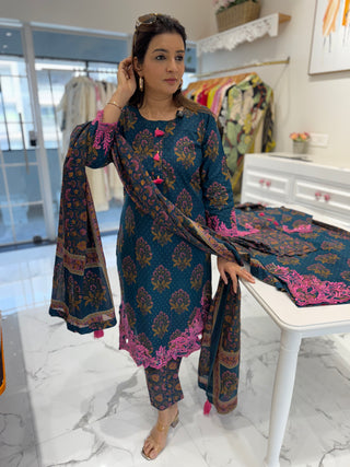 Gulnar Cut Work Set