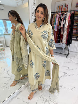 Hibiscus V Neck Set