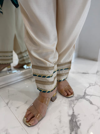 Riva Embroidery Set