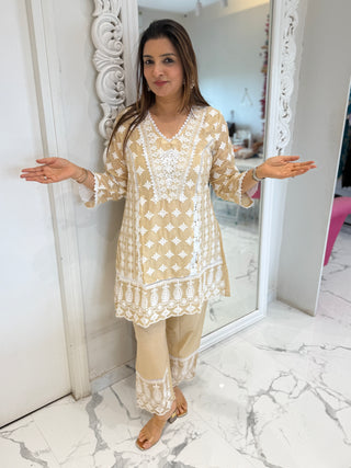 Nargis Lucknowi Set