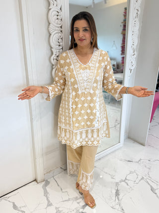Nargis Lucknowi Set