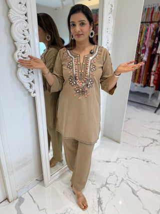 Ekta Mirror Coord Set