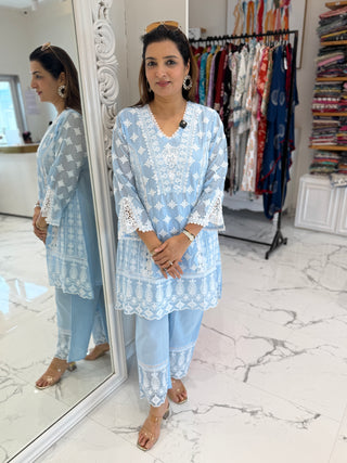 Nargis Lucknowi Set