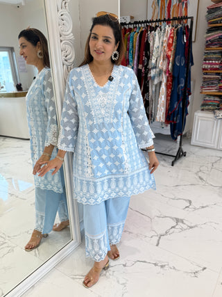 Nargis Lucknowi Set