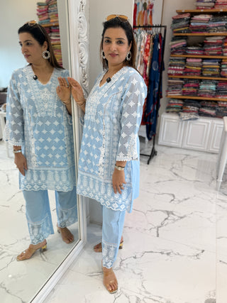 Nargis Lucknowi Set