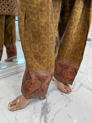 Mustard Farshi Set