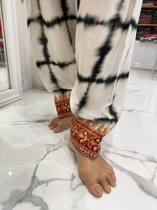 Tanvika Suit Set