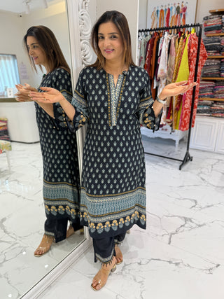 Naira Digital Suit Set