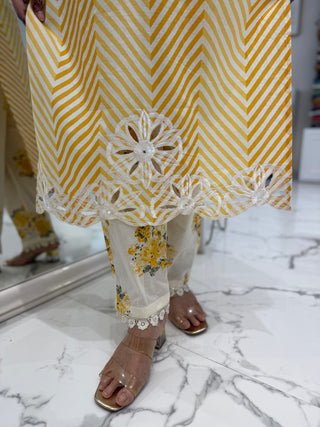 Leheriya Cut Work Set