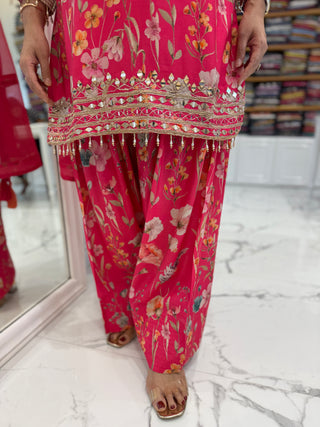 Gulabi Noor Farshi Set