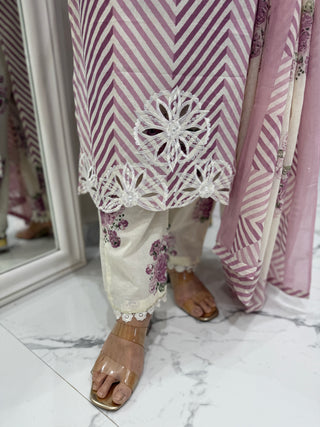 Leheriya Cut Work Set