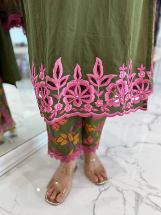 Alia Cut Work Set