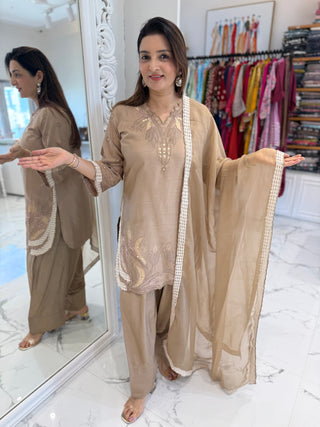 Adaa Farshi Set