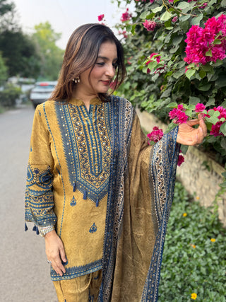 Alina Suit Set