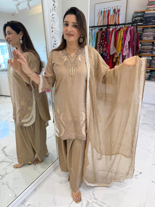 Adaa Farshi Set - Preetibora