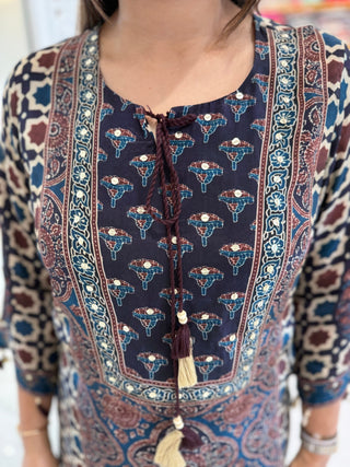 Ajrakh Farshi Set - Preetibora