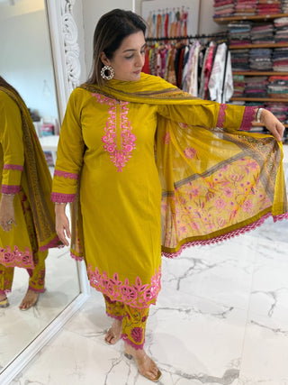 Alia Cut Work Set - Preetibora
