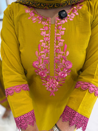 Alia Cut Work Set - Preetibora