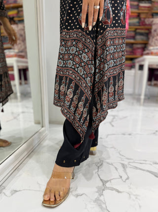 Anika Kalamkari Set - Preetibora