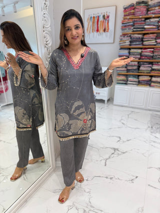 Bahaar Suit Set - Preetibora