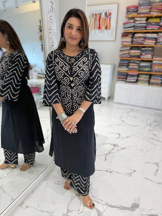 Bandhej Bindiya Set - Preetibora