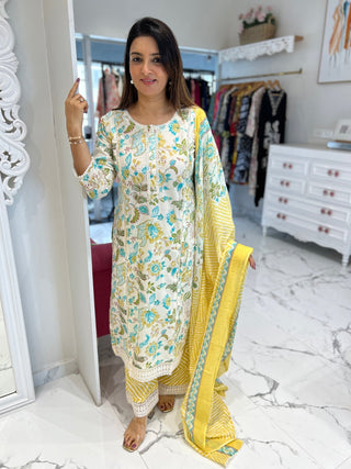 Bijli Leheriya Lace Palazzo Set - Preetibora