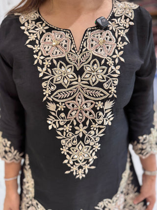 Black Blossom Farshi Set - Preetibora