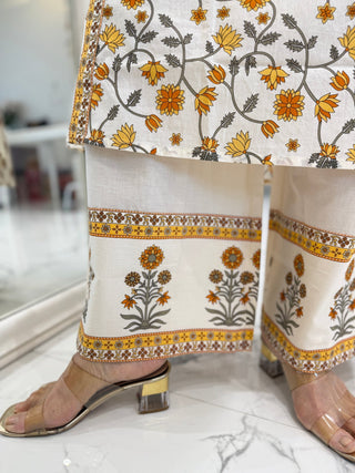 Carnation Block Print Set - Preetibora