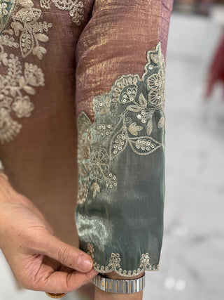 Divine Embroidered Set - Preetibora