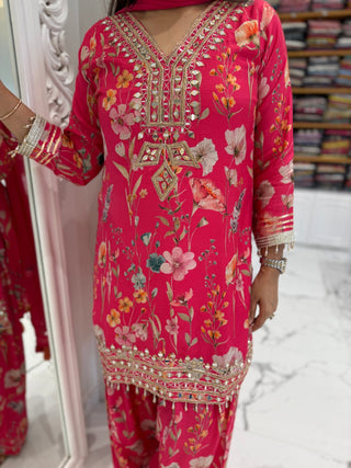Gulabi Noor Farshi Set - Preetibora