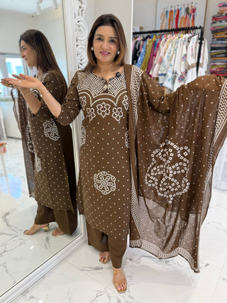 Jasmine Bandhej Set - Preetibora