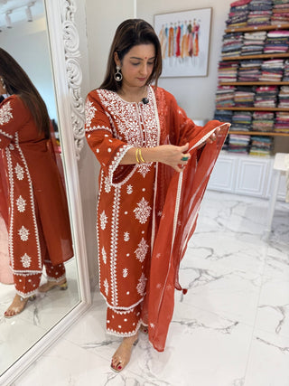 Karishma Threaded Suit Set - Preetibora
