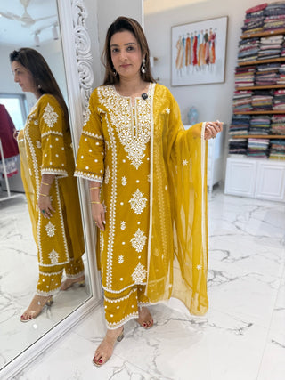 Karishma Threaded Suit Set - Preetibora