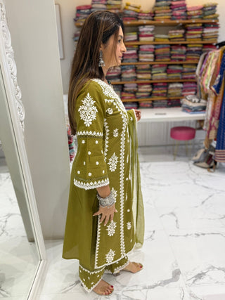 Karishma Threaded Suit Set - Preetibora