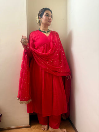 Laal Rang Anarkali Set - Preetibora