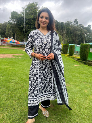Merlin Black and White Set - Preetibora