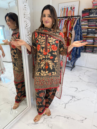 Midnight Floral Farshi Set - Preetibora