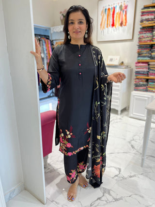 Morden Parsi Pant Dupatta Set - Preetibora