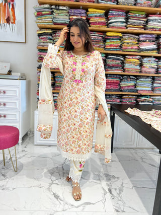 Moti Parsi Suit Set - Preetibora